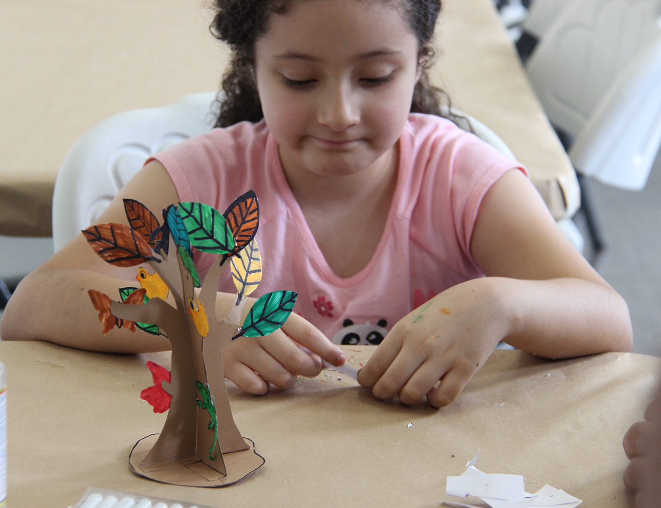 Los talleres están diseñados para disfrutar en familia desde la casa.