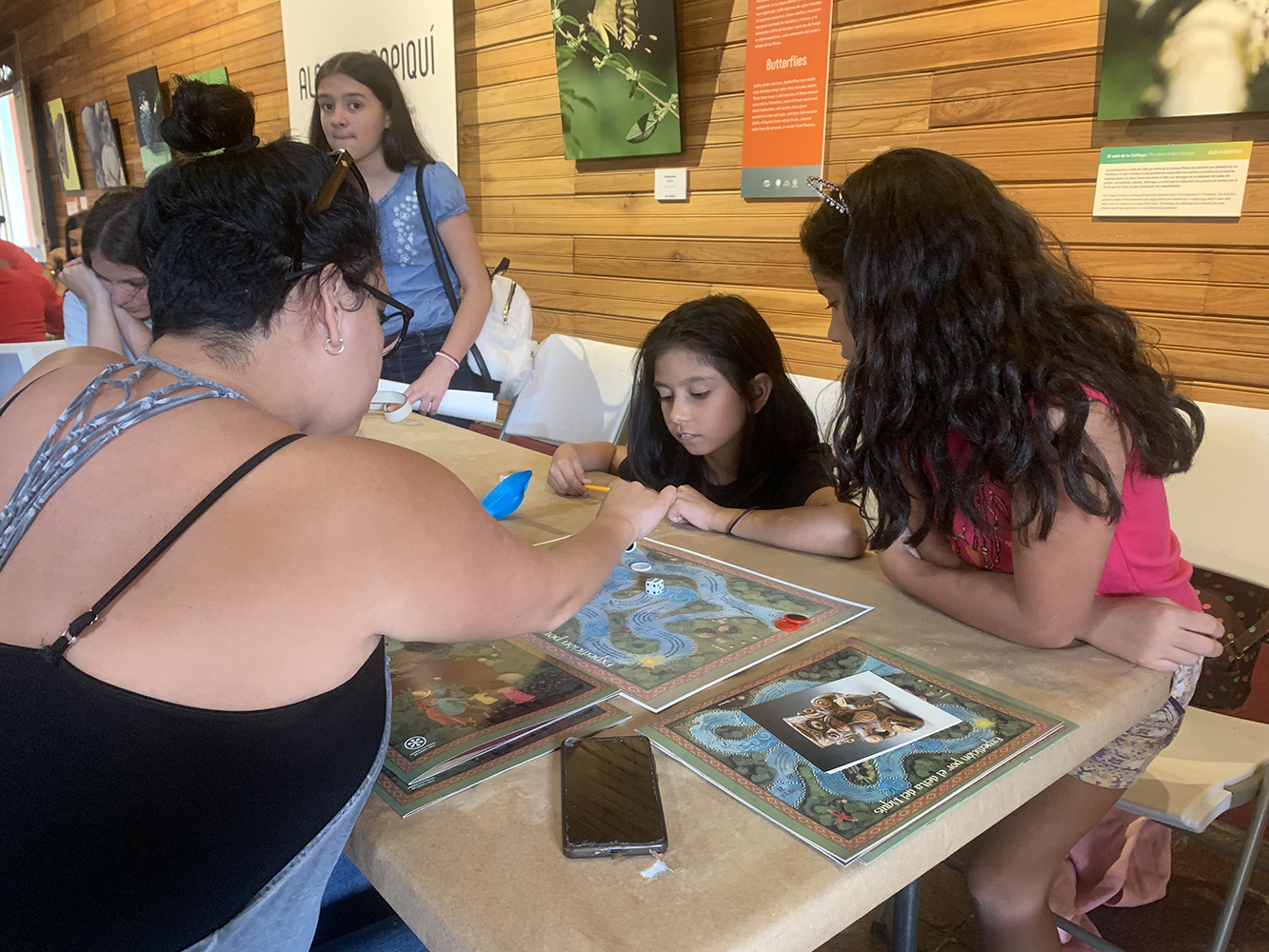 Aprender acerca de la conservación del recurso hídrico a partir de un juego de mesa, es lo que pretende ese taller.