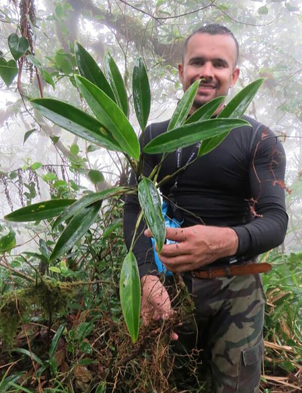 Diego Madrigal, guardaparques de la Isla del Coco fue quien encontró la nueva especie. Foro G. Blanco