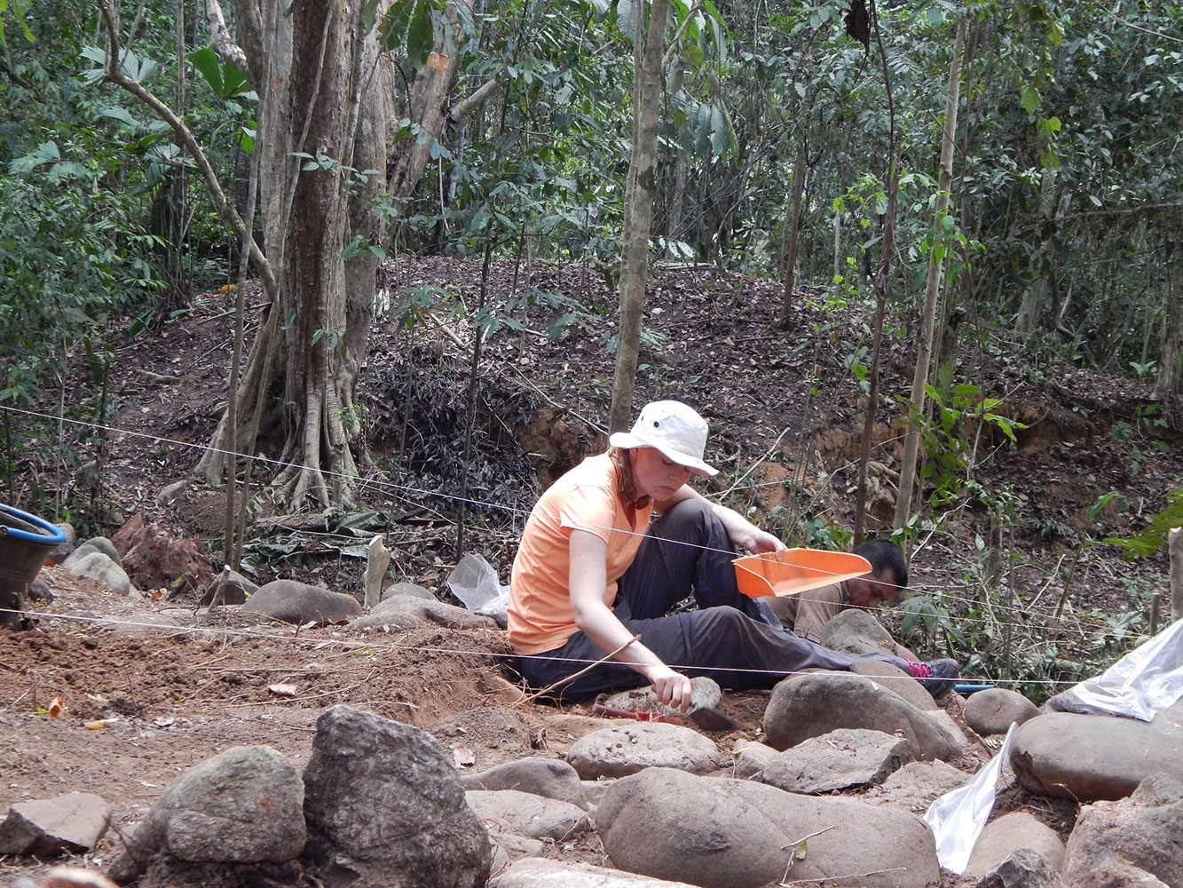 Excavación Montículo 6, sitio Cantarero (Foto Francisco Corrales)