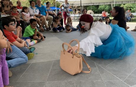 Festival de la niñez compartiendo con payasos