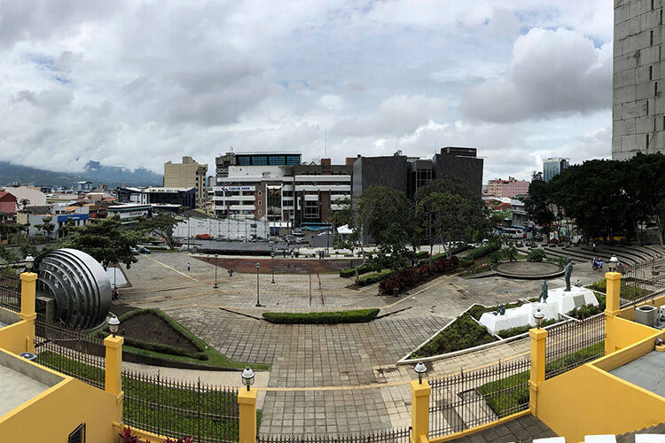 Plaza democracia desde el Museo