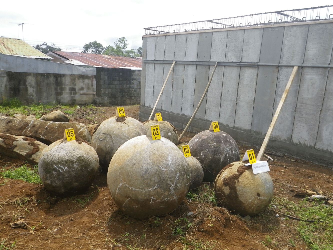 Esferas durante un proceso de recuperación de tenencia ilegal de bienes arqueológicos.