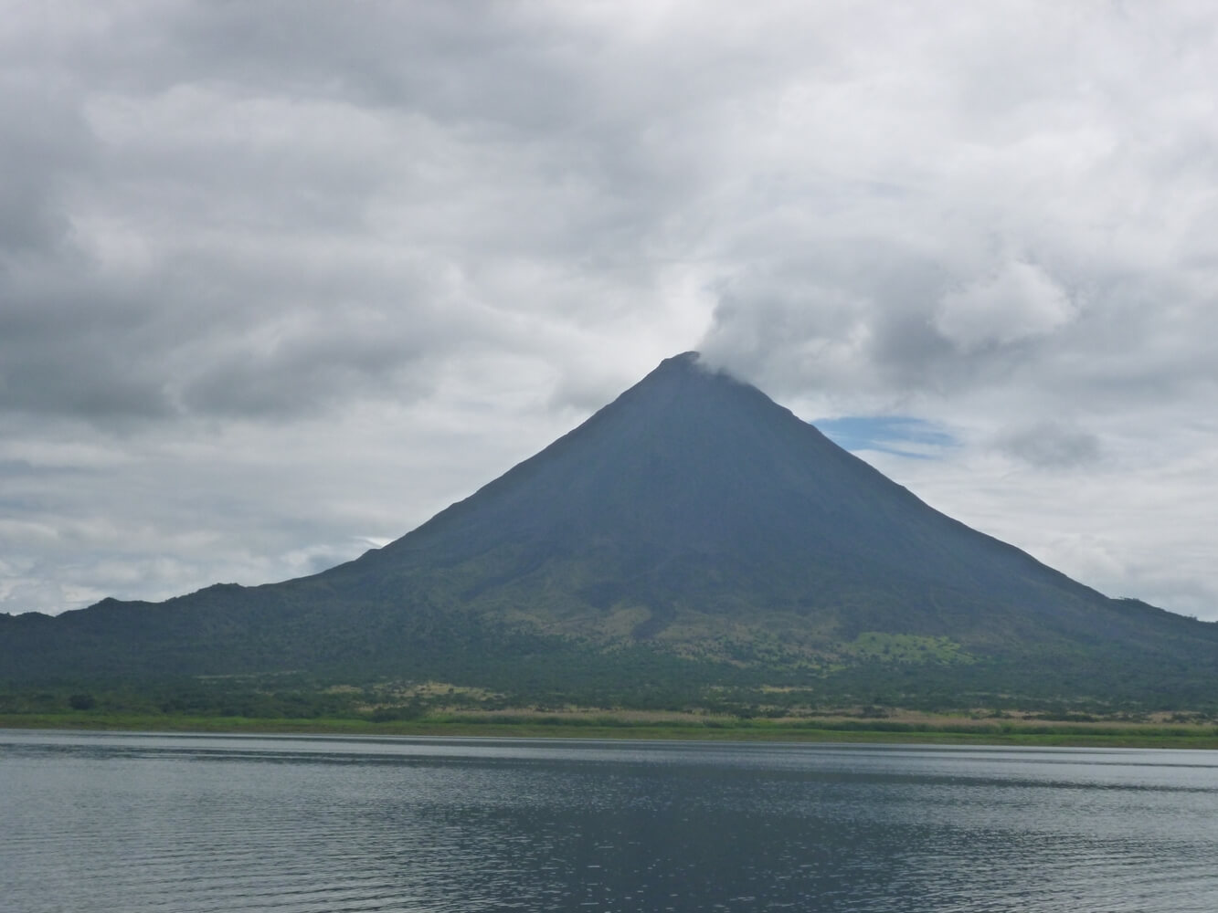 Volcán Arenal y Laguna San Carlos Costa Rica