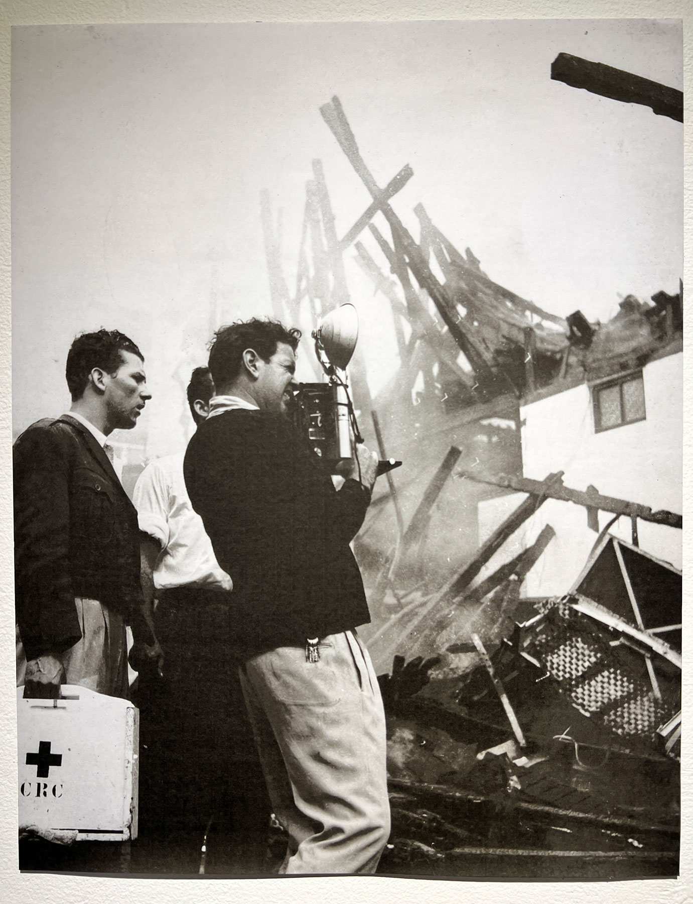 Mario Roa documenta incendio del Teatro América en San José en 1951