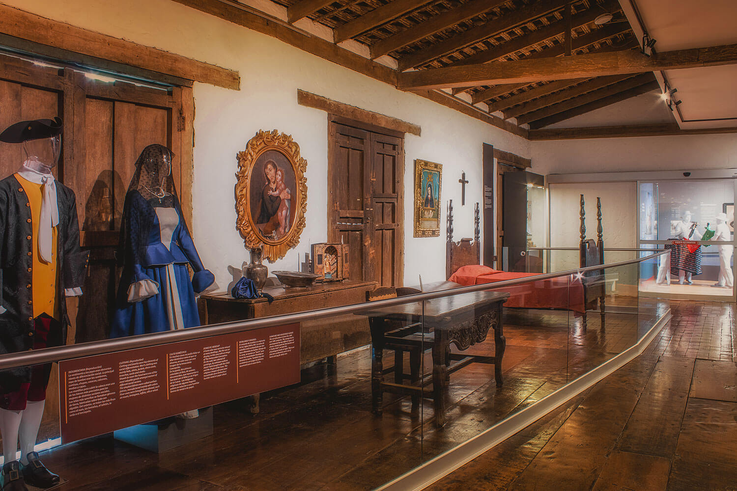 Exhibición Sala Historia